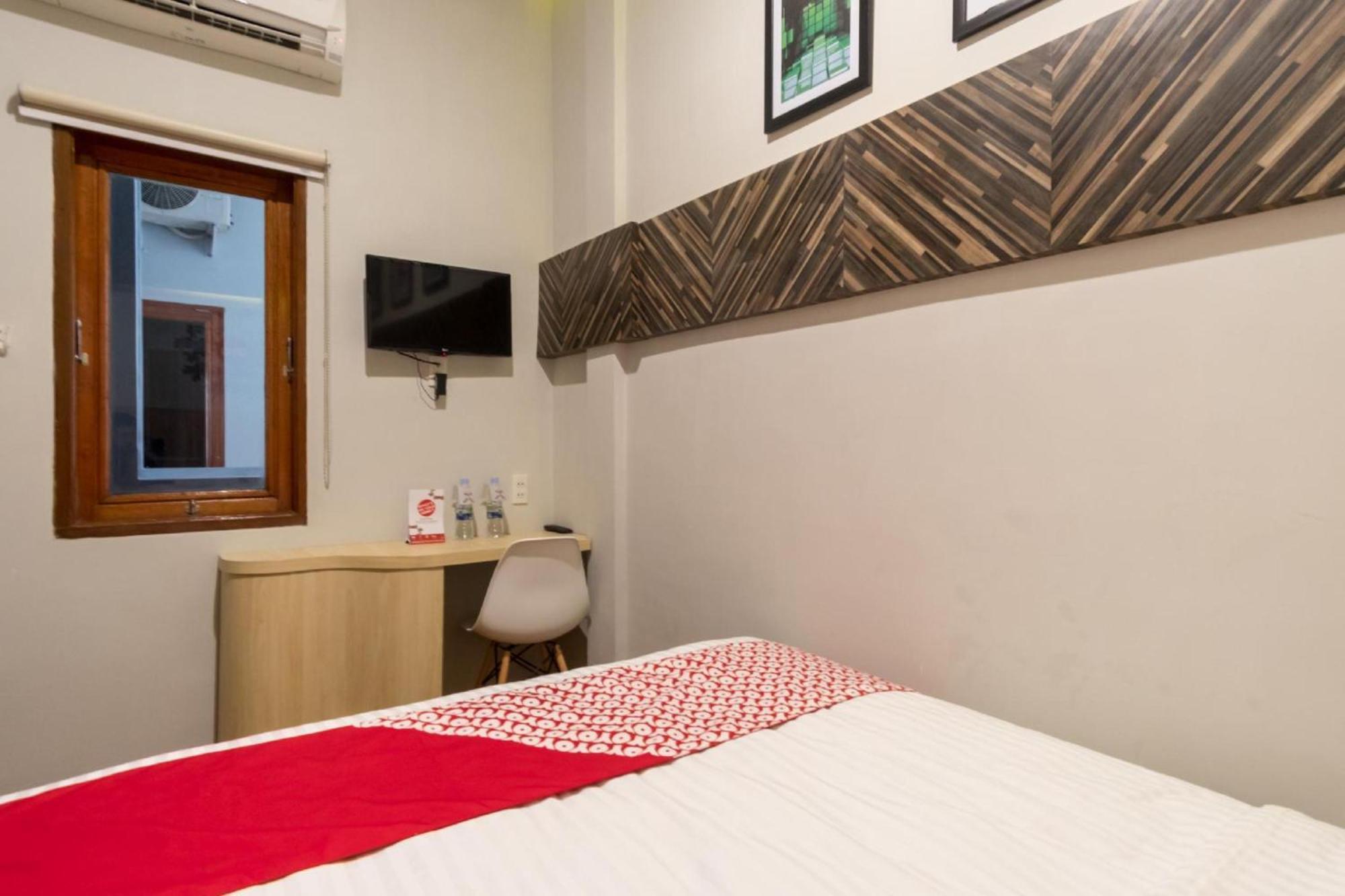 OYO 456 Aljadid Guest House Syariah Medan Bagian luar foto