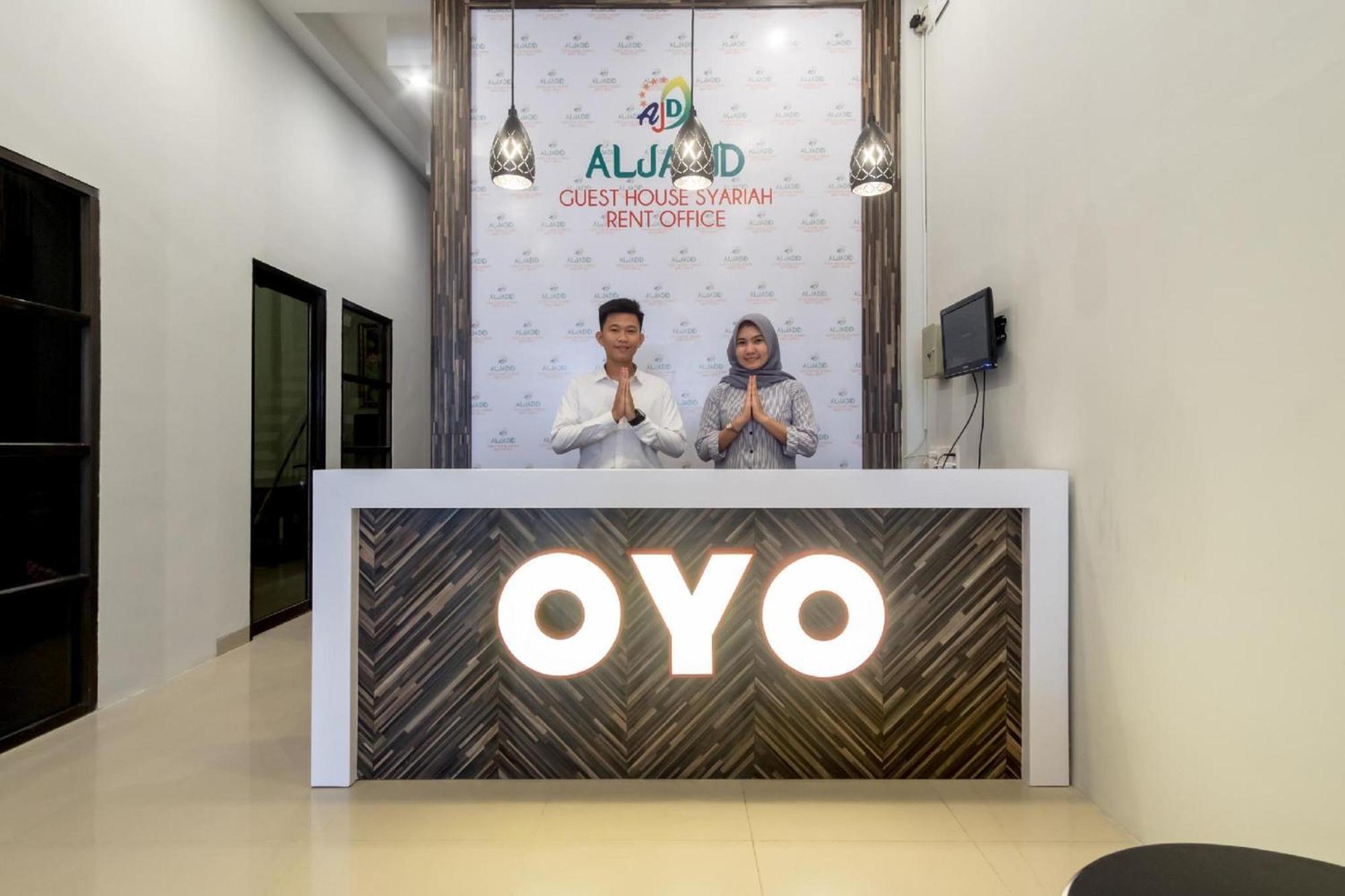 OYO 456 Aljadid Guest House Syariah Medan Bagian luar foto